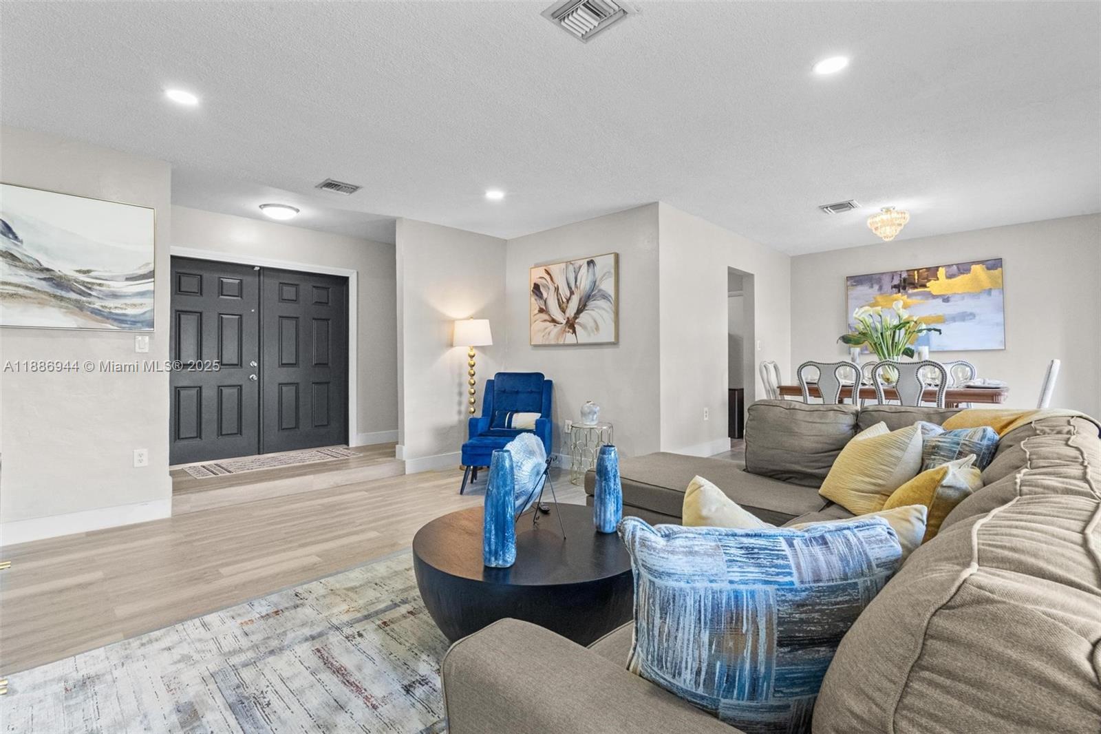 SCOTT LAKE MANOR SEC 4 - Residential