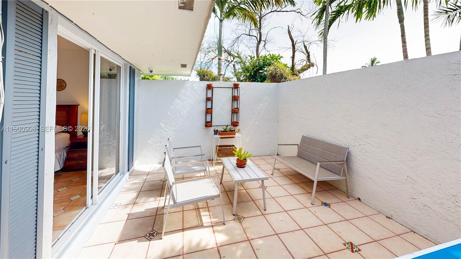 CALUSA CLUB ESTATES 3RD A - Residential