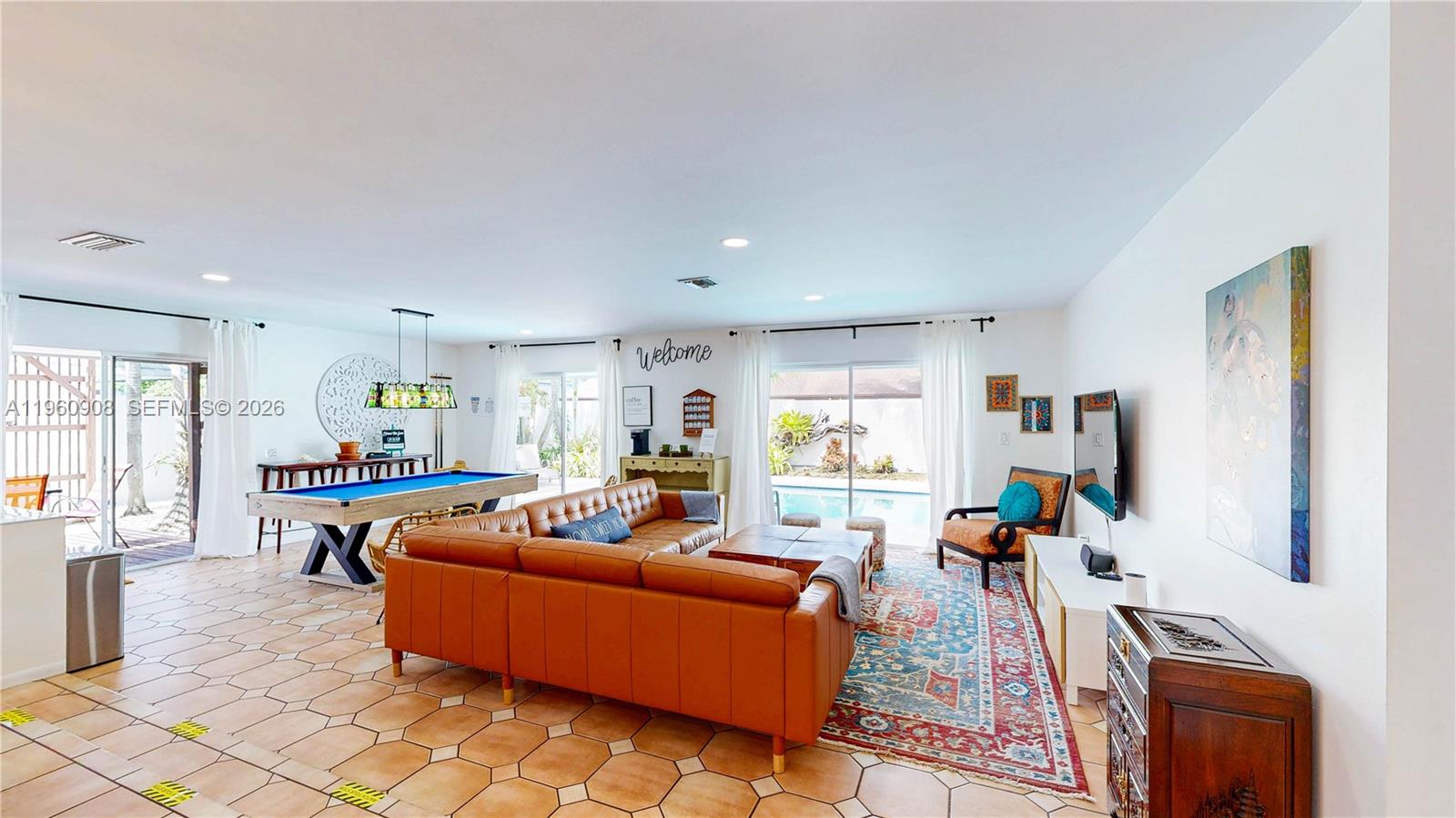 CALUSA CLUB ESTATES 3RD A - Residential