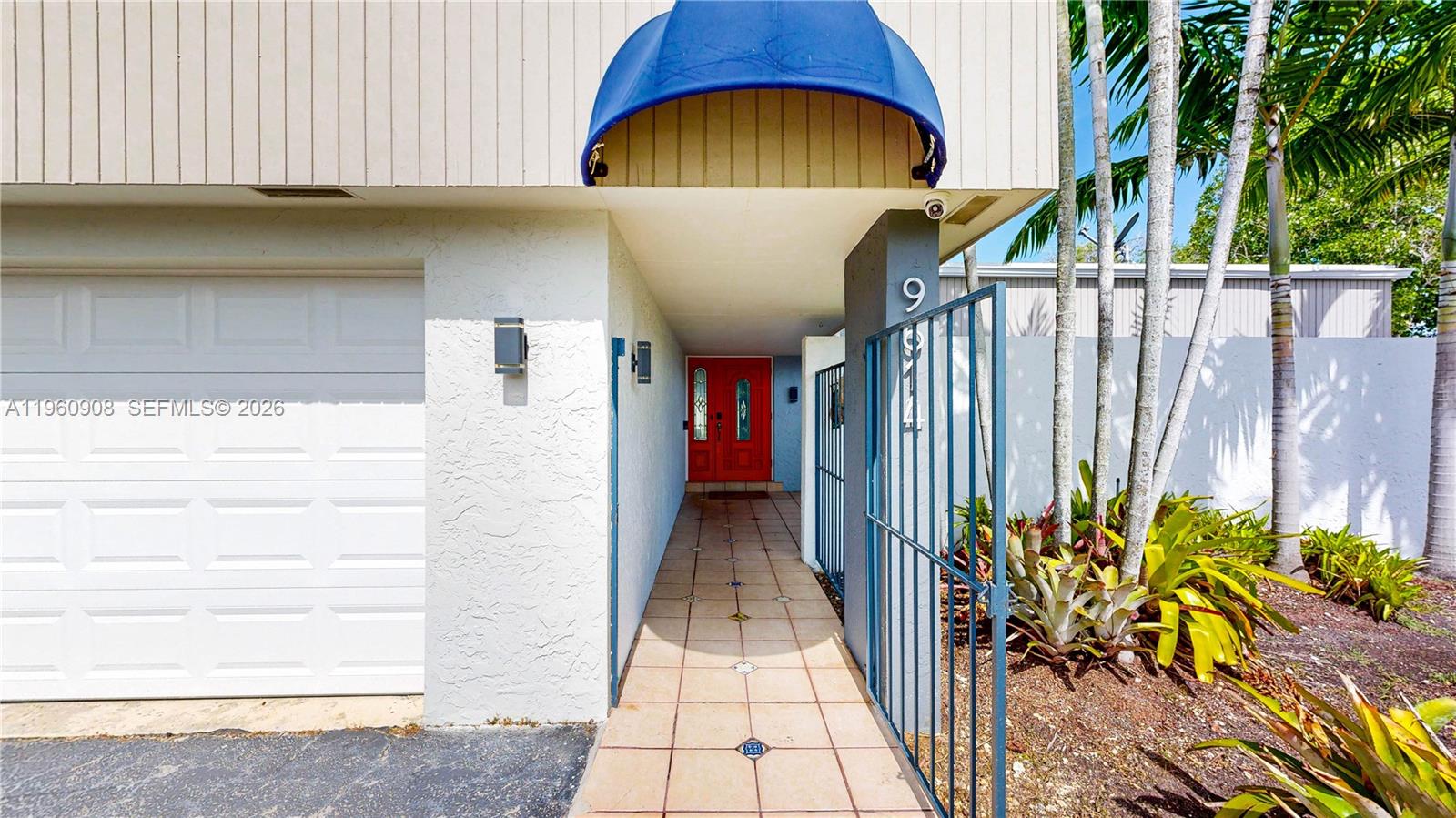 CALUSA CLUB ESTATES 3RD A - Residential