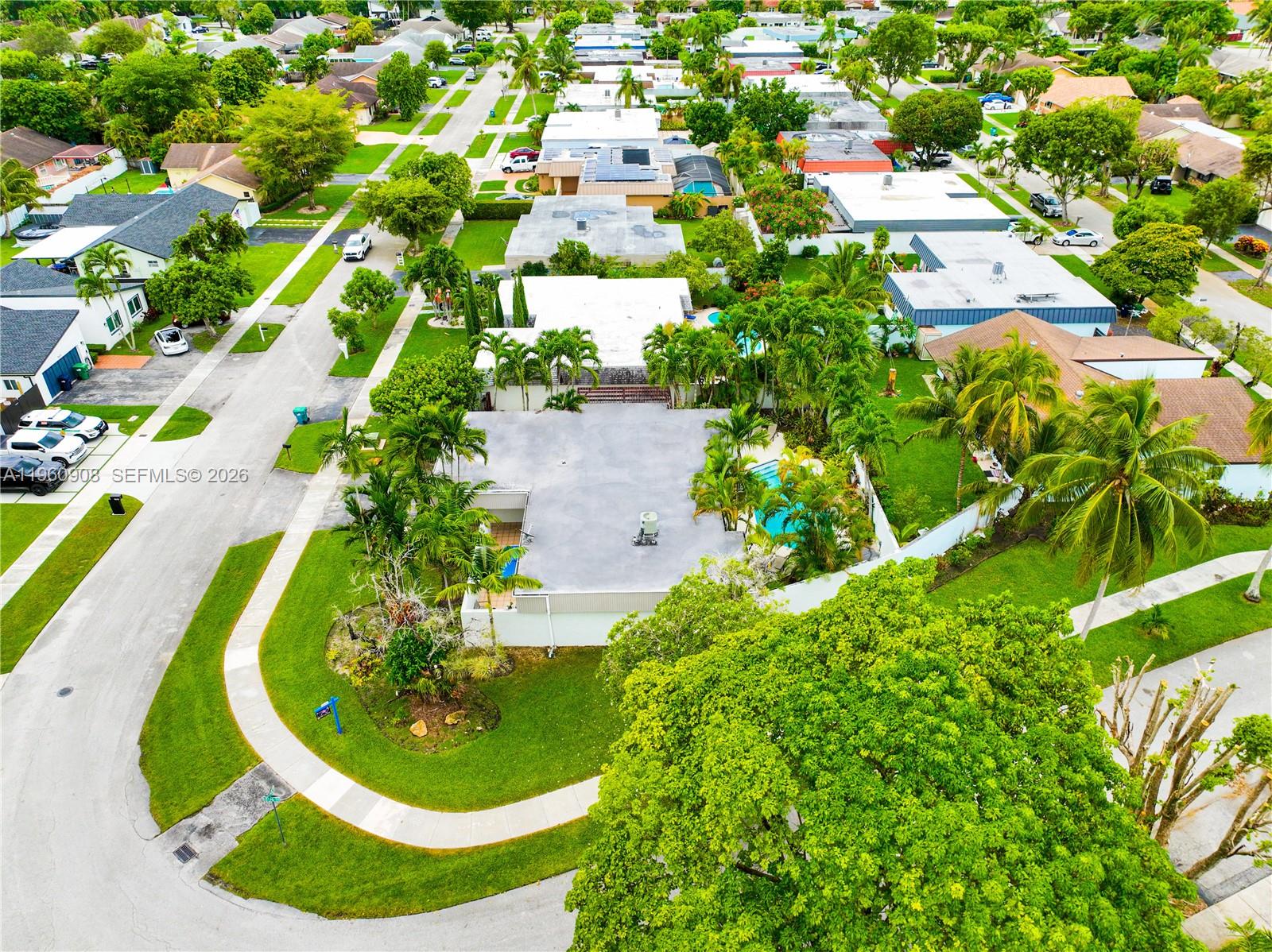 CALUSA CLUB ESTATES 3RD A - Residential