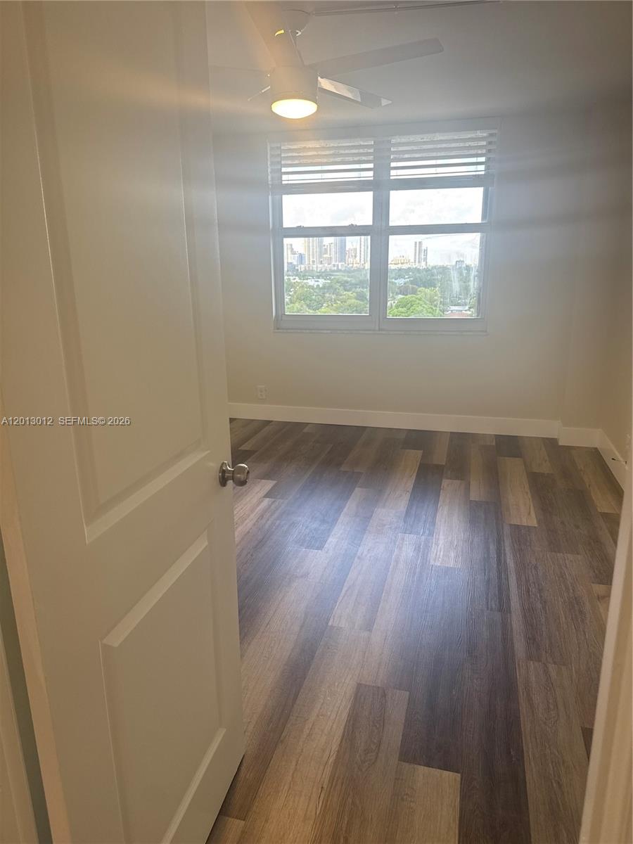 RUNAWAY BAY CONDO - Residential