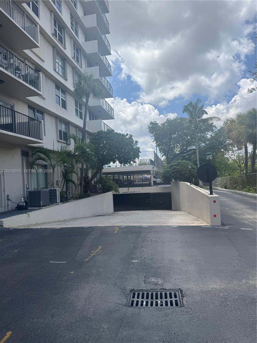 1625 SE 10th Ave 804