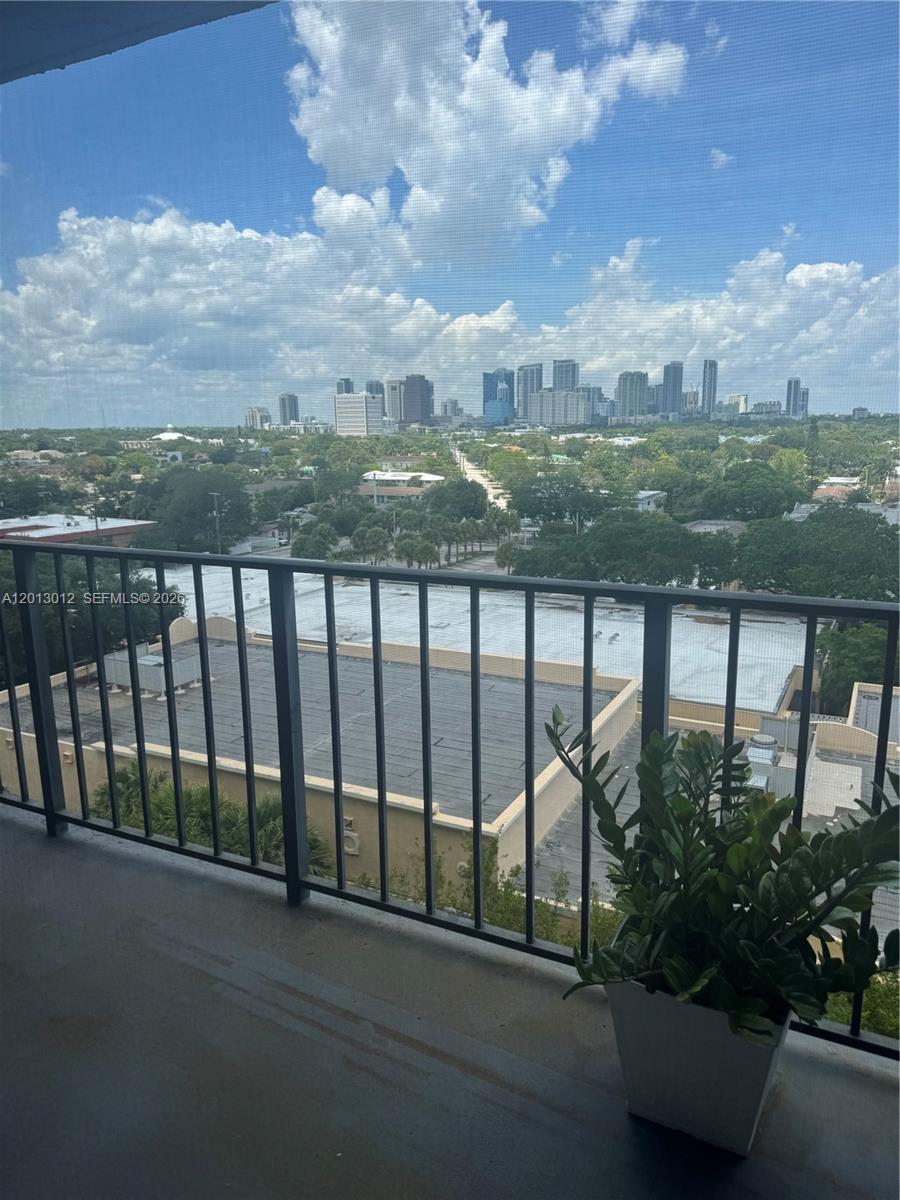 RUNAWAY BAY CONDO - Residential