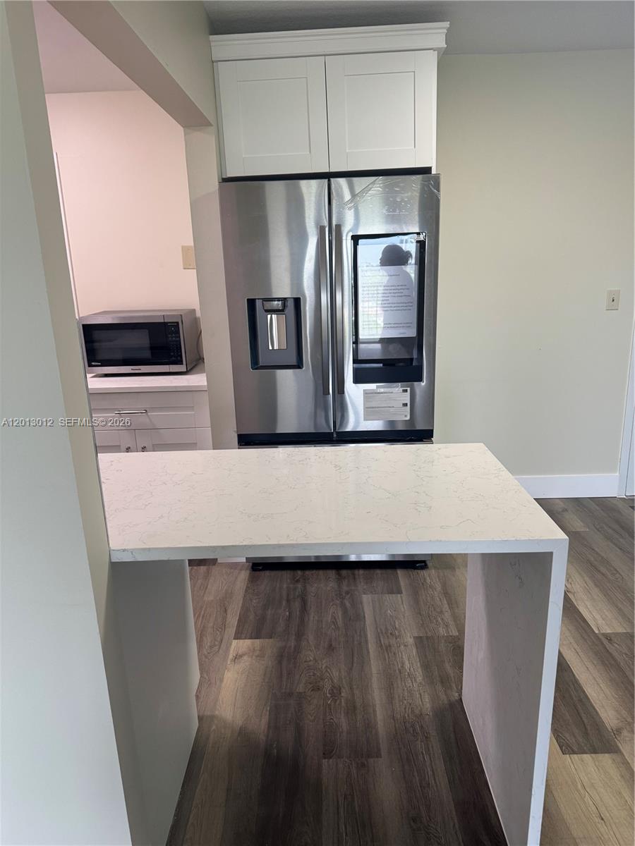 RUNAWAY BAY CONDO - Residential