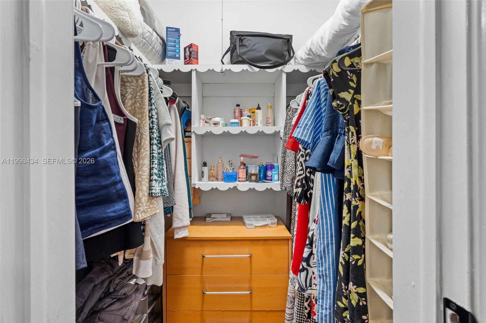 HOLLYWOOD HILLS AMEN PLAT - Residential