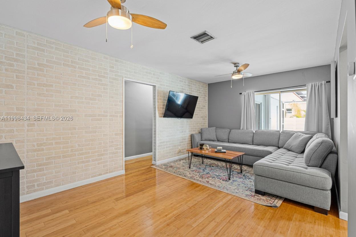 HOLLYWOOD HILLS AMEN PLAT - Residential