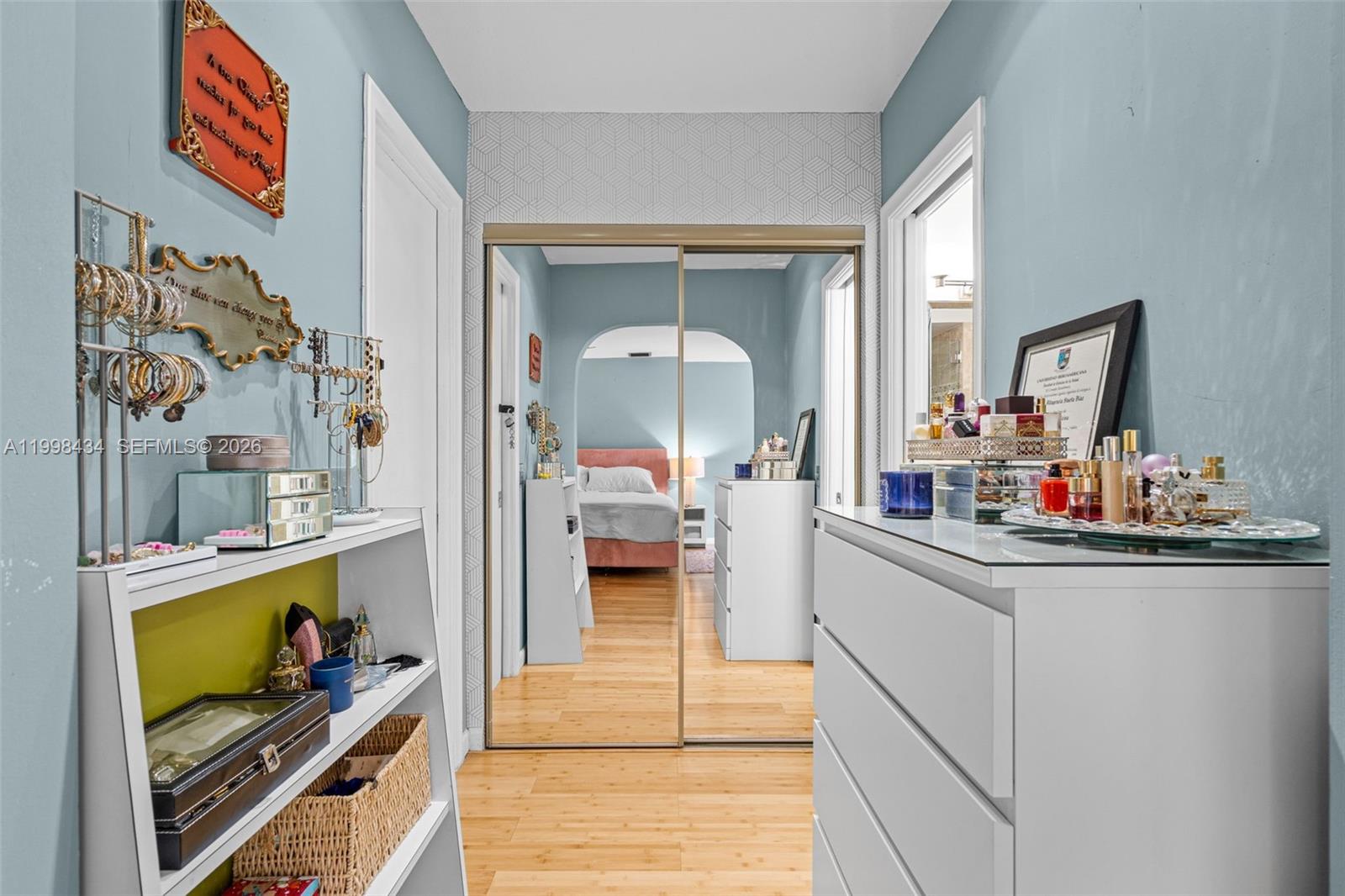 HOLLYWOOD HILLS AMEN PLAT - Residential