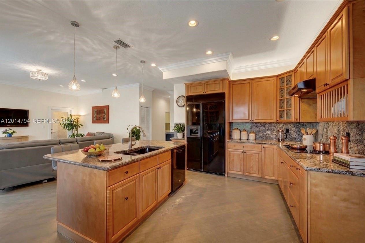 HEFTLER HOMES AT PEMBROKE - Residential