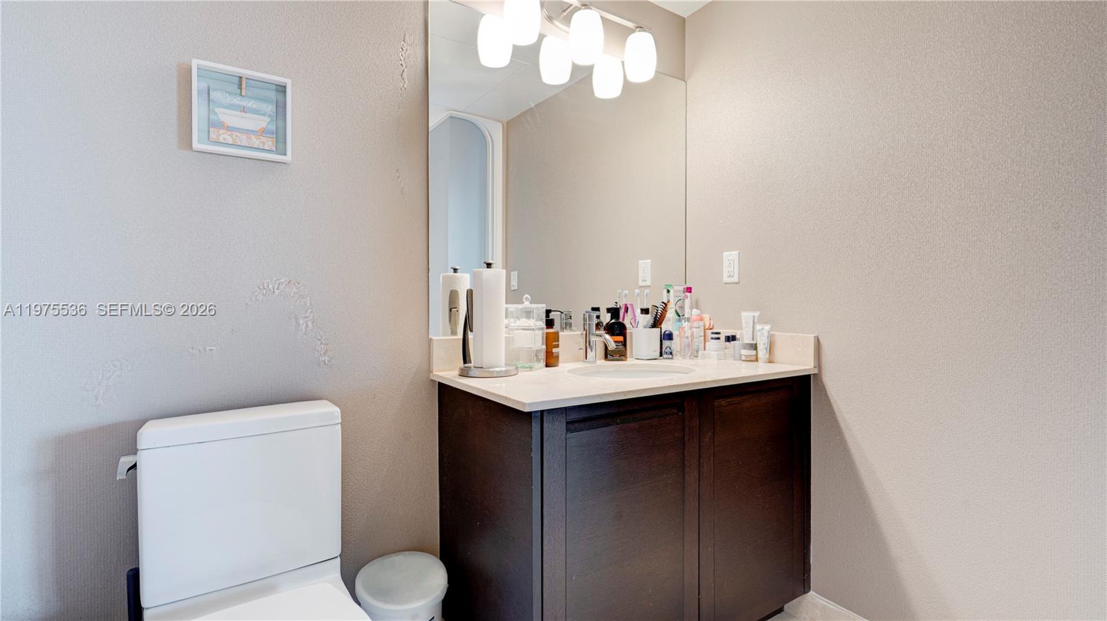 ST TROPEZ ON THE BAY II C - Residential