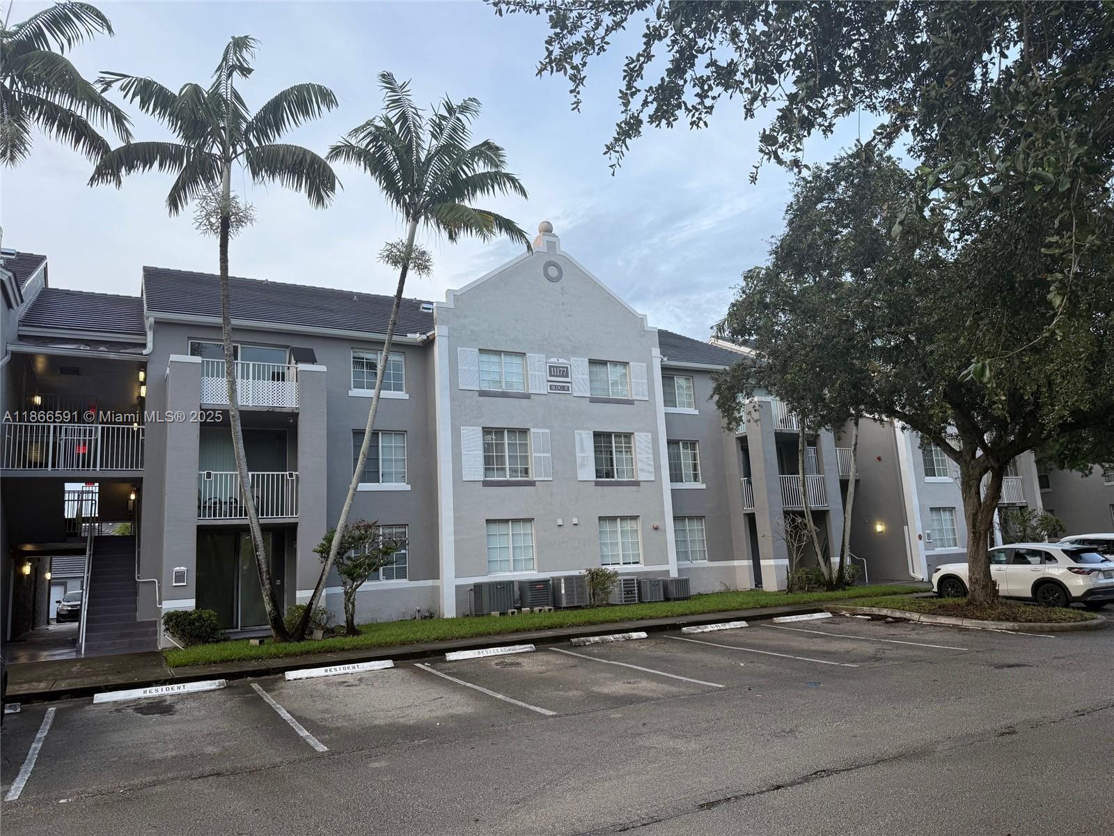 DEVONAIRE CONDO AT PEMBRO - Residential Lease