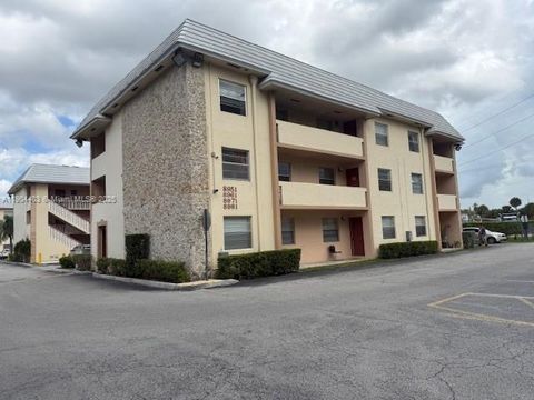 8951 SW 72nd St 328 Miami FL 33173