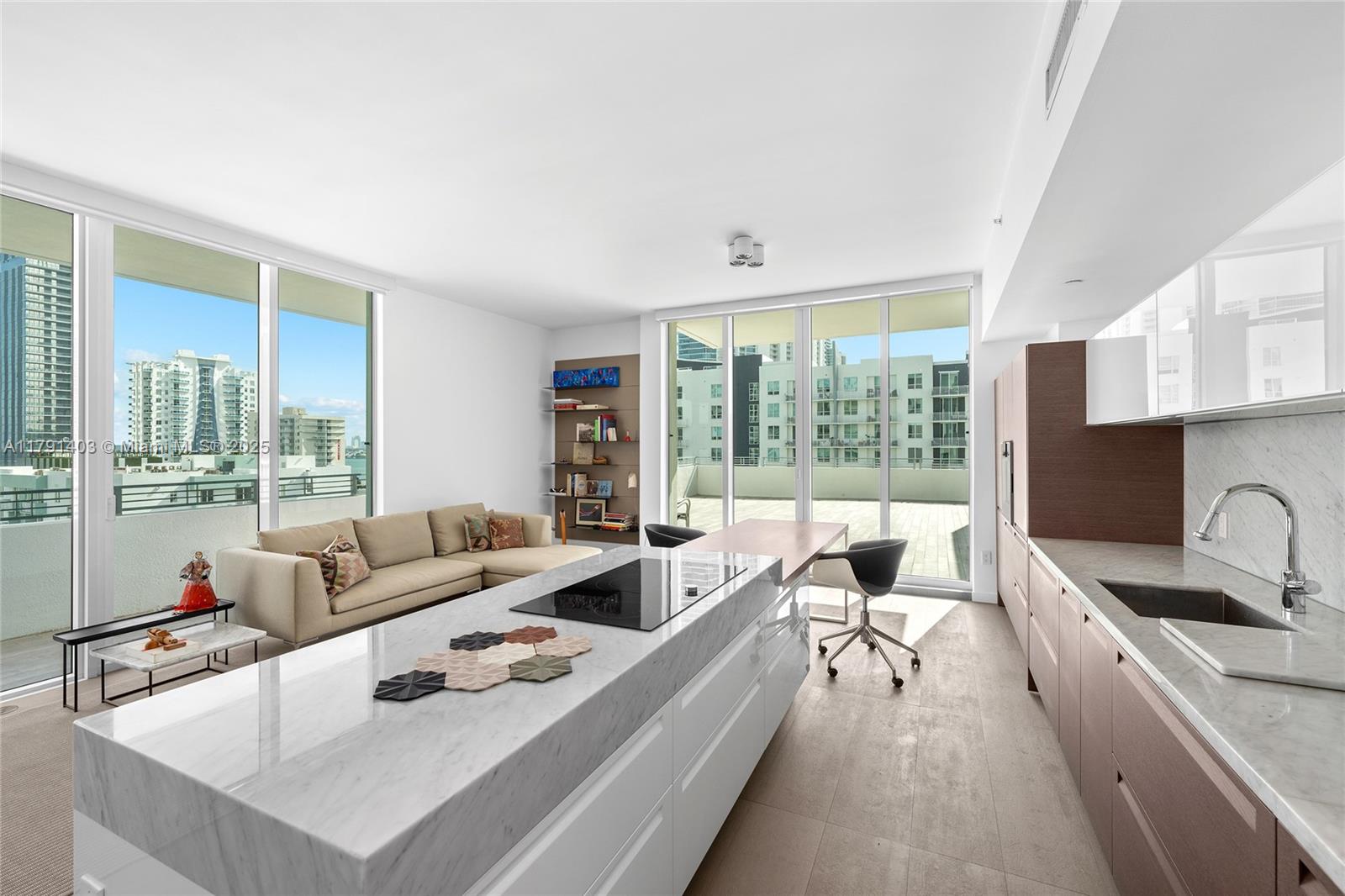 CITY 24 CONDO - Residential