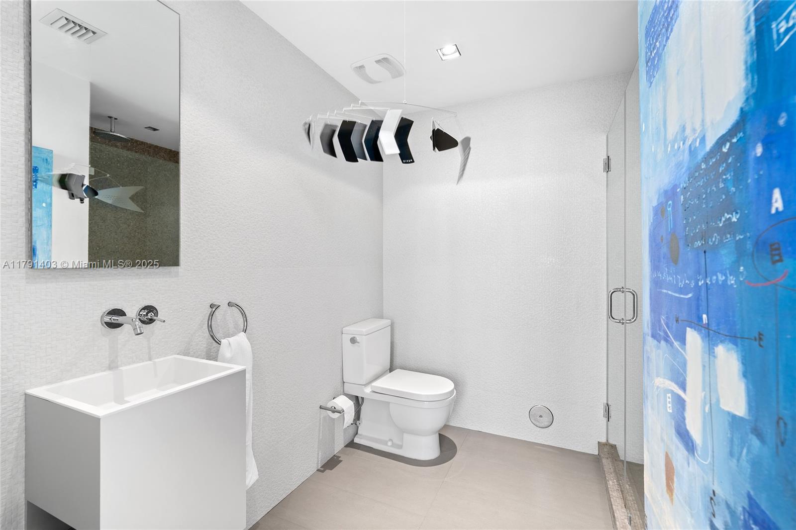 CITY 24 CONDO - Residential