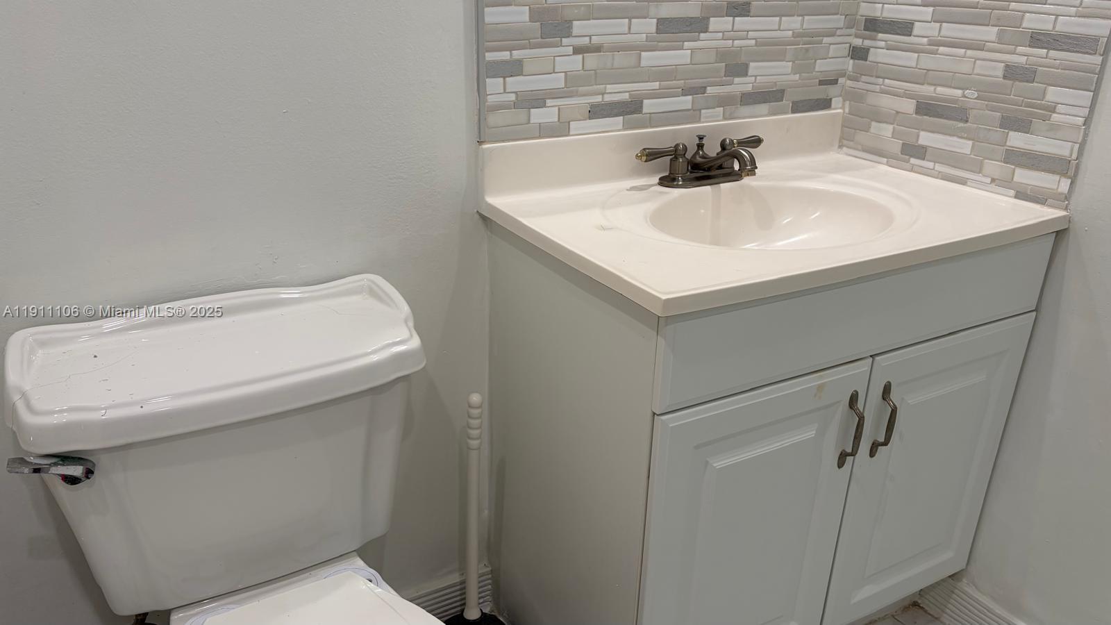 VERSAILLES GARDENS CONDO - Residential Lease