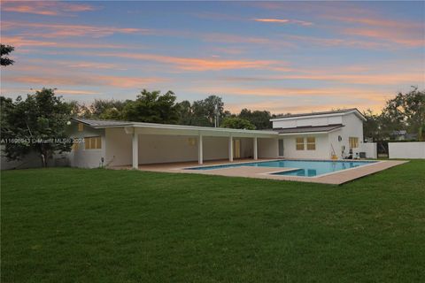 A home in Pinecrest