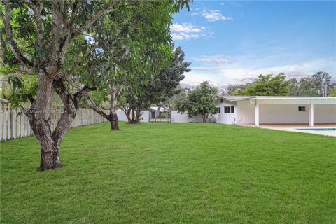 A home in Pinecrest