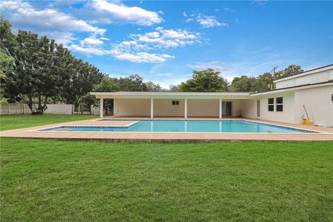 A home in Pinecrest