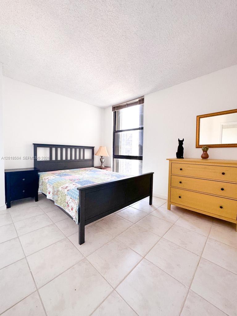 20335 W Country Club Dr 2302