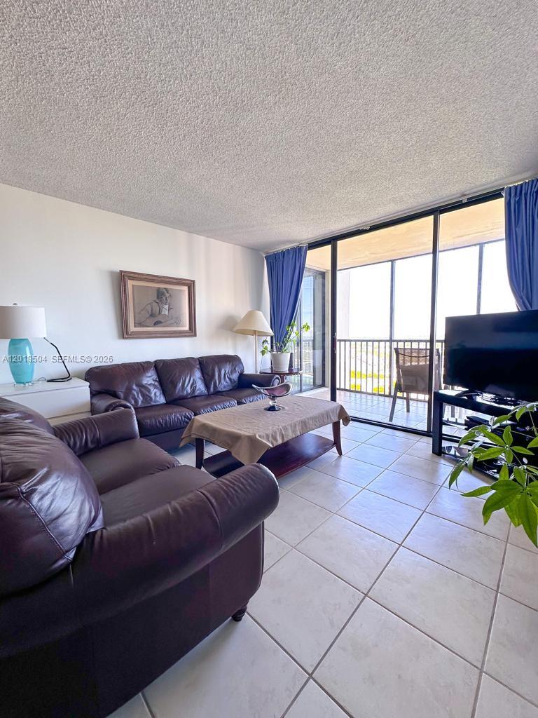 20335 W Country Club Dr 2302