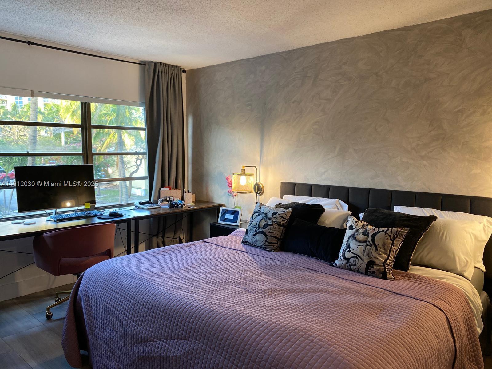 GALEN BREAKERS CONDOMINIU - Residential Lease