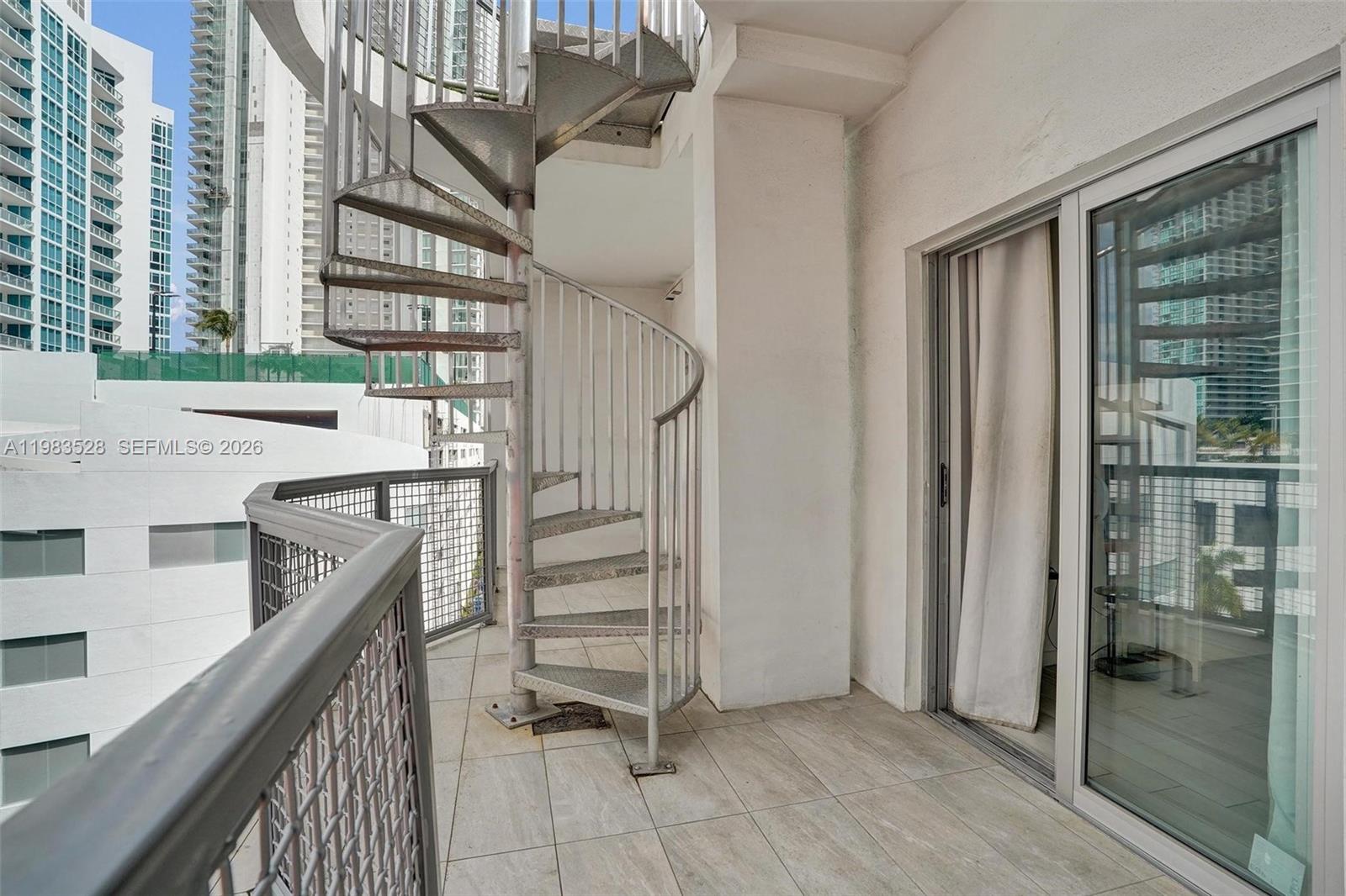 EMILIA CONDO - Residential