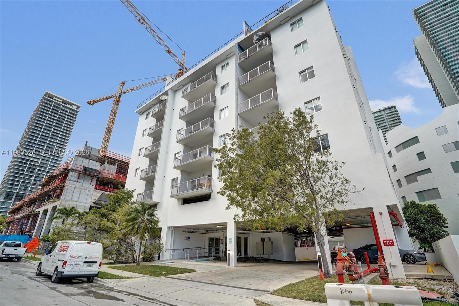 EMILIA CONDO - Residential