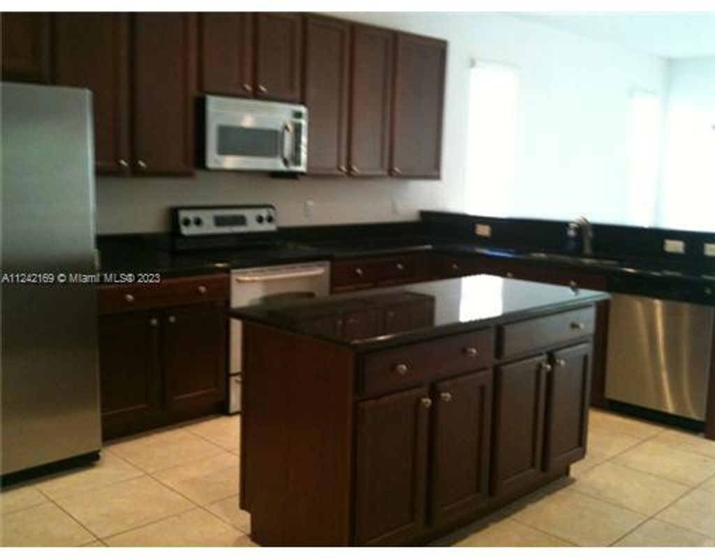 Photo of 5753 SE Crooked Oak Ave, Hobe Sound, FL 33455 (MLS # A11242169)