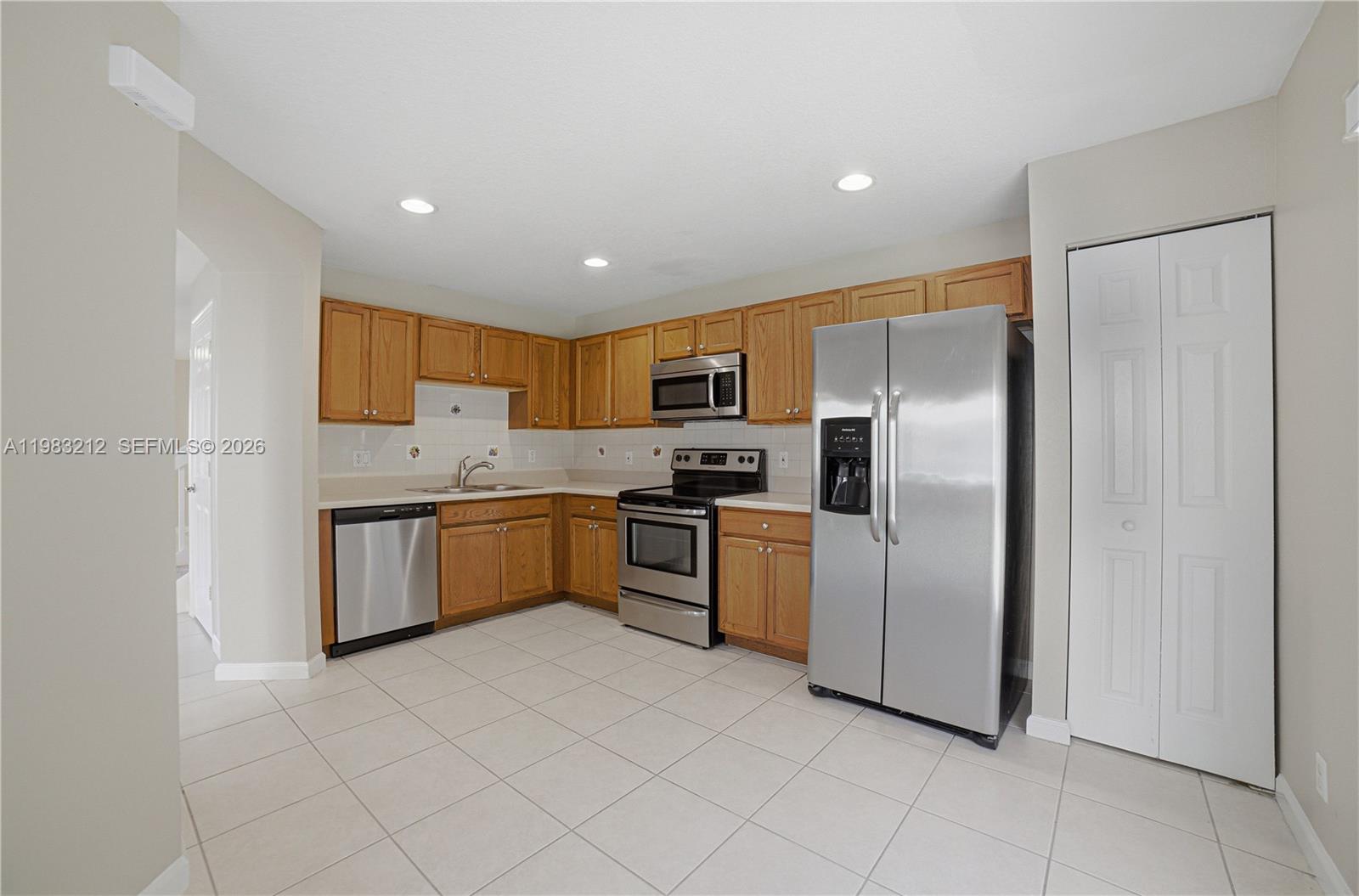 RENAISSANCE SEC 4 2 - Residential