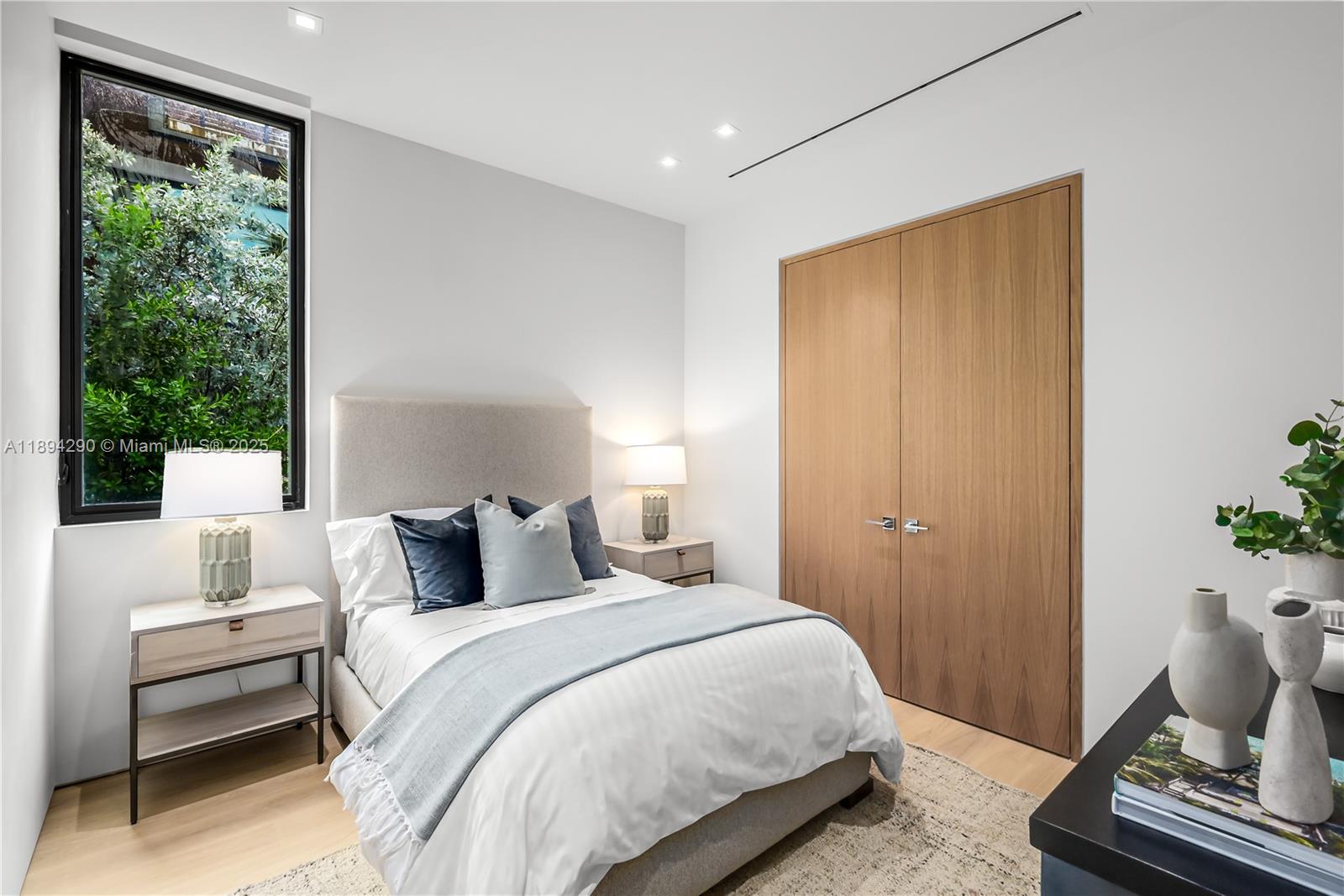 SUNSET ISLANDS-ISLAND NO - Residential Lease