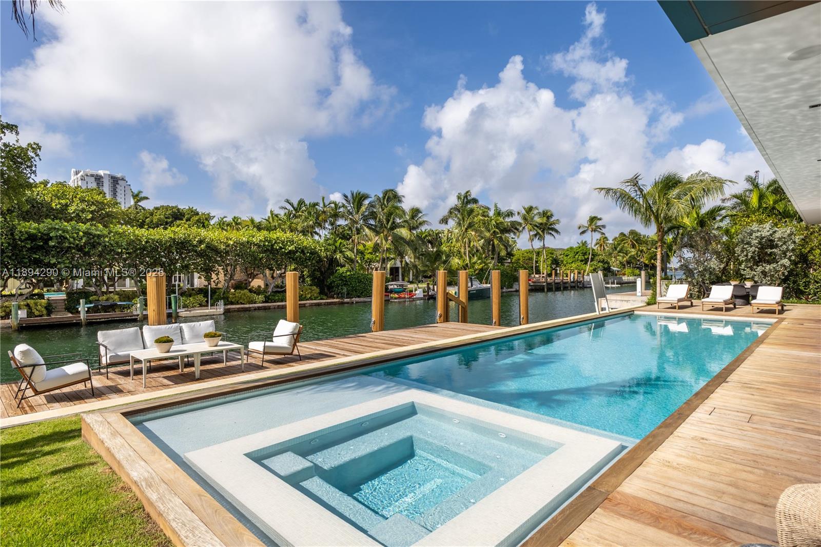 SUNSET ISLANDS-ISLAND NO - Residential Lease