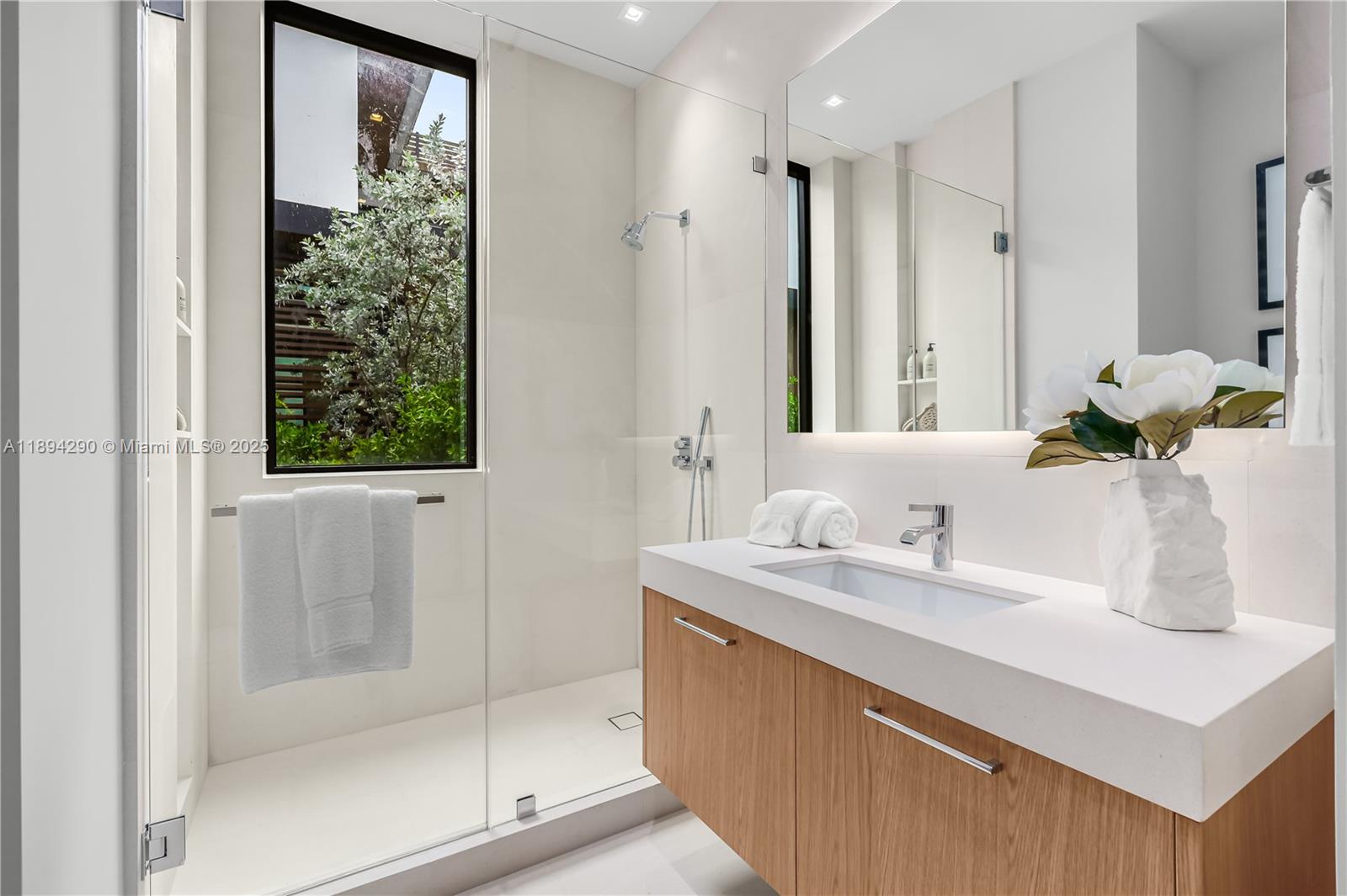 SUNSET ISLANDS-ISLAND NO - Residential Lease