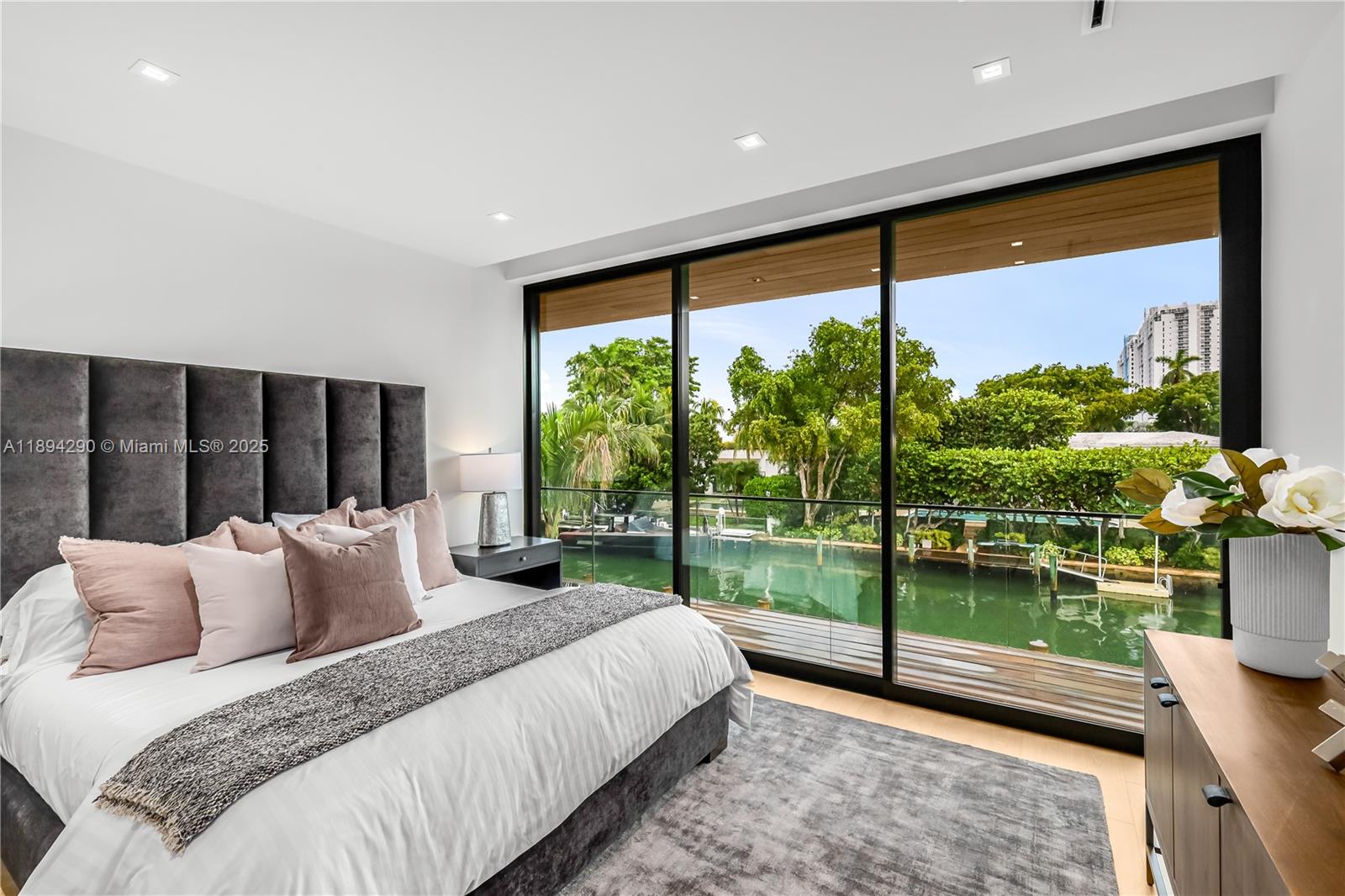 SUNSET ISLANDS-ISLAND NO - Residential Lease