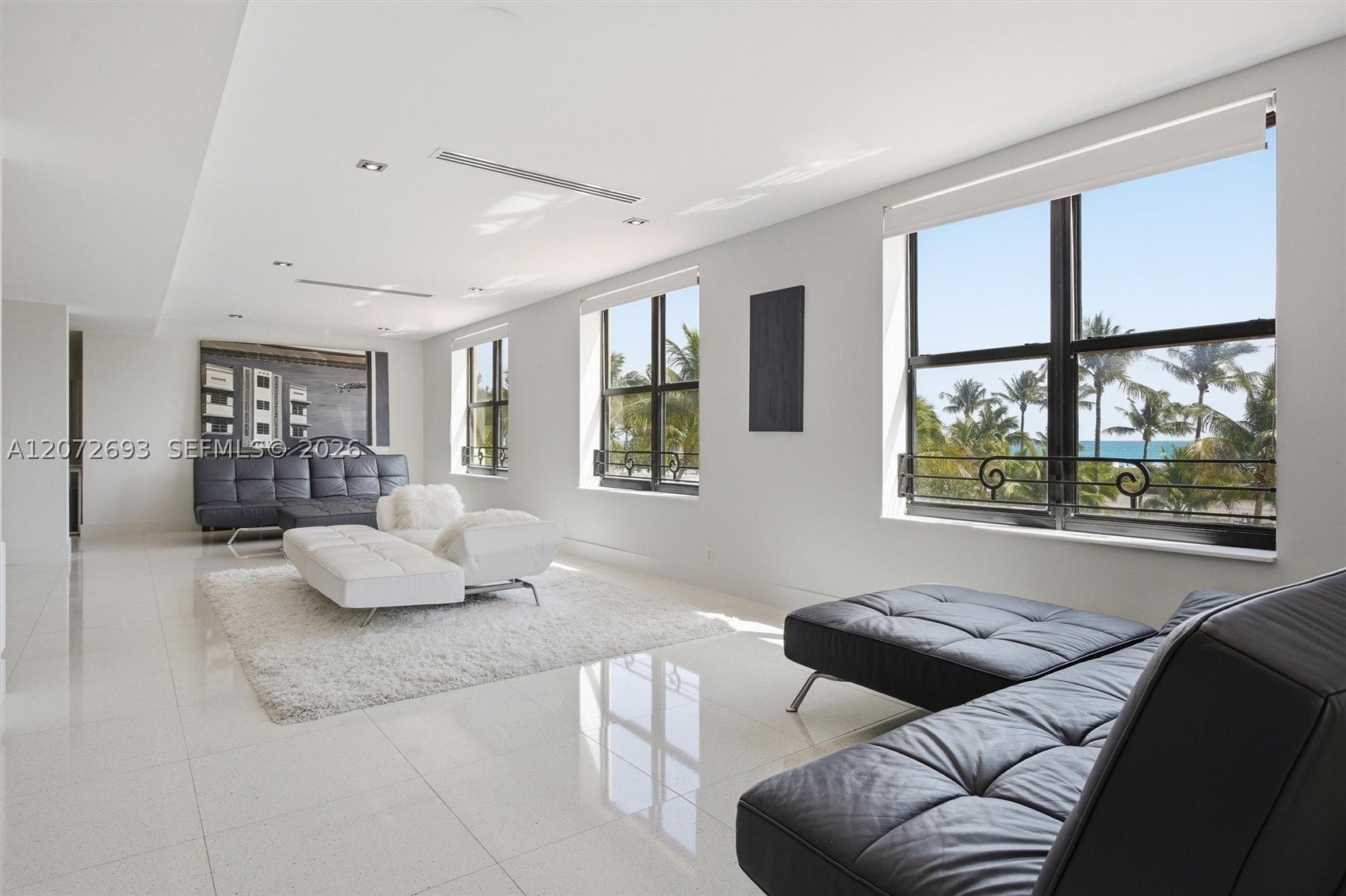 1330 Ocean Dr 3CA, Miami Beach, FL, 33139/$2,990,000 4 1330 Ocean Dr 3CA