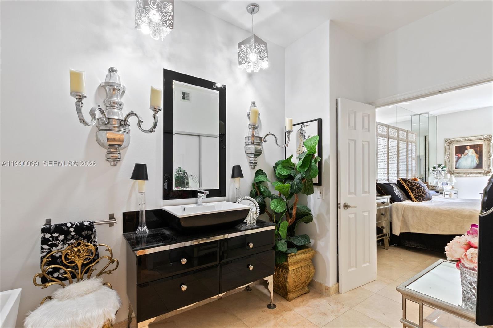 MYSTIC POINTE TOWER 500 C - Residential