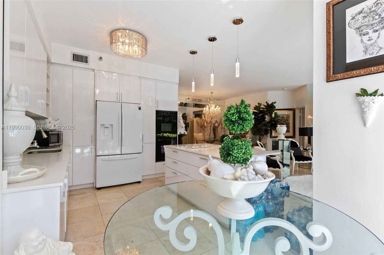 MYSTIC POINTE TOWER 500 C - Residential