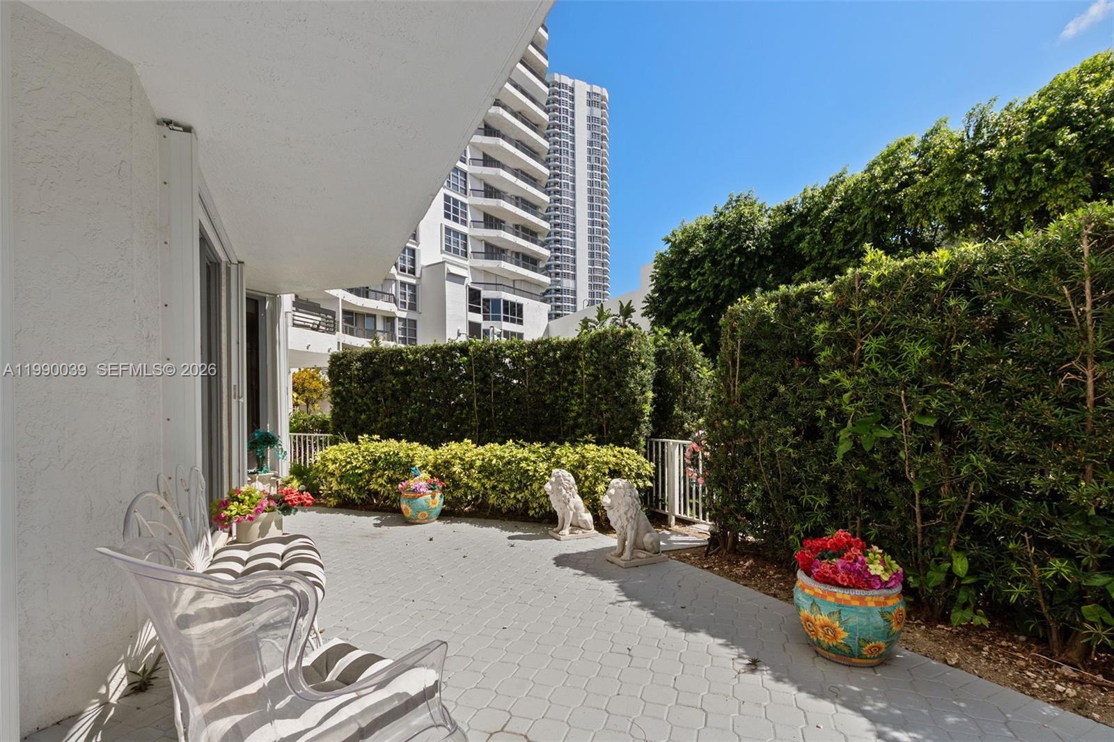 MYSTIC POINTE TOWER 500 C - Residential