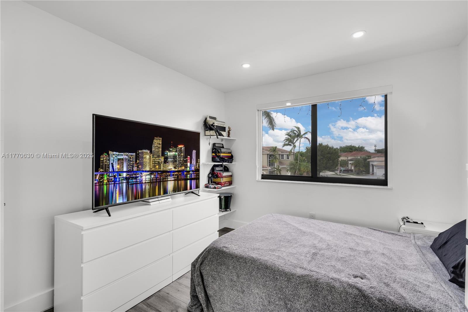 HIGHLANDS AT KENDALL 1ST - Residential