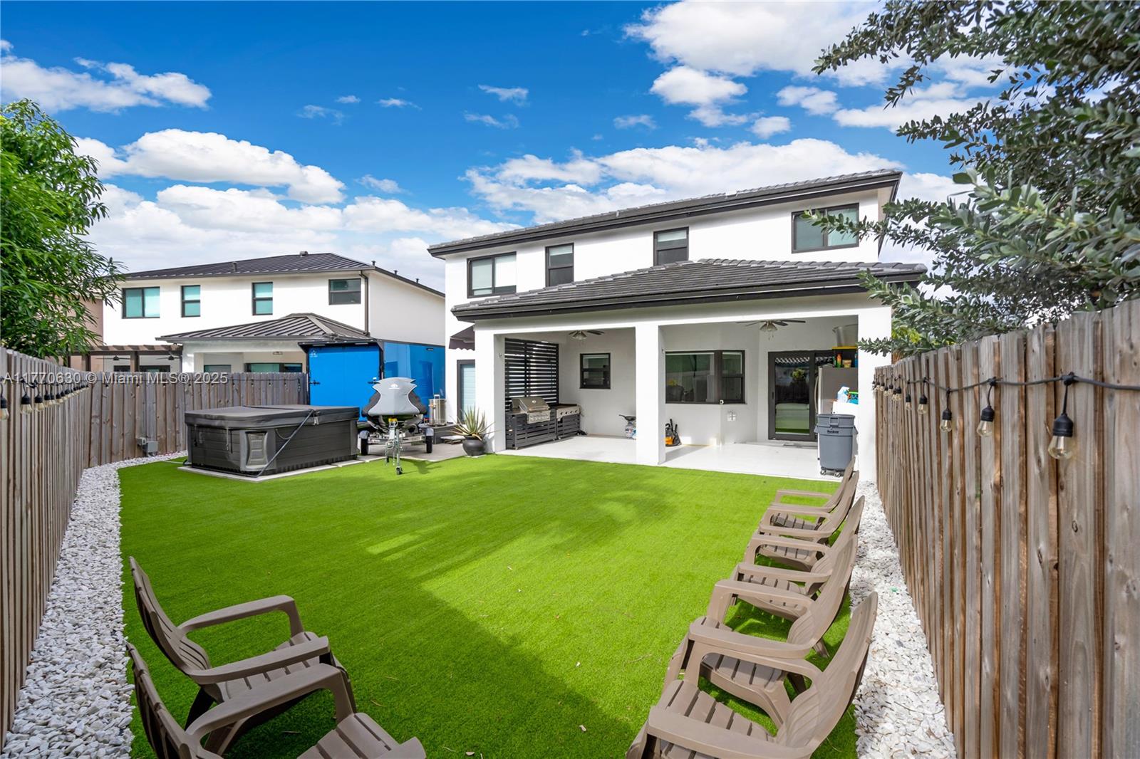 HIGHLANDS AT KENDALL 1ST - Residential