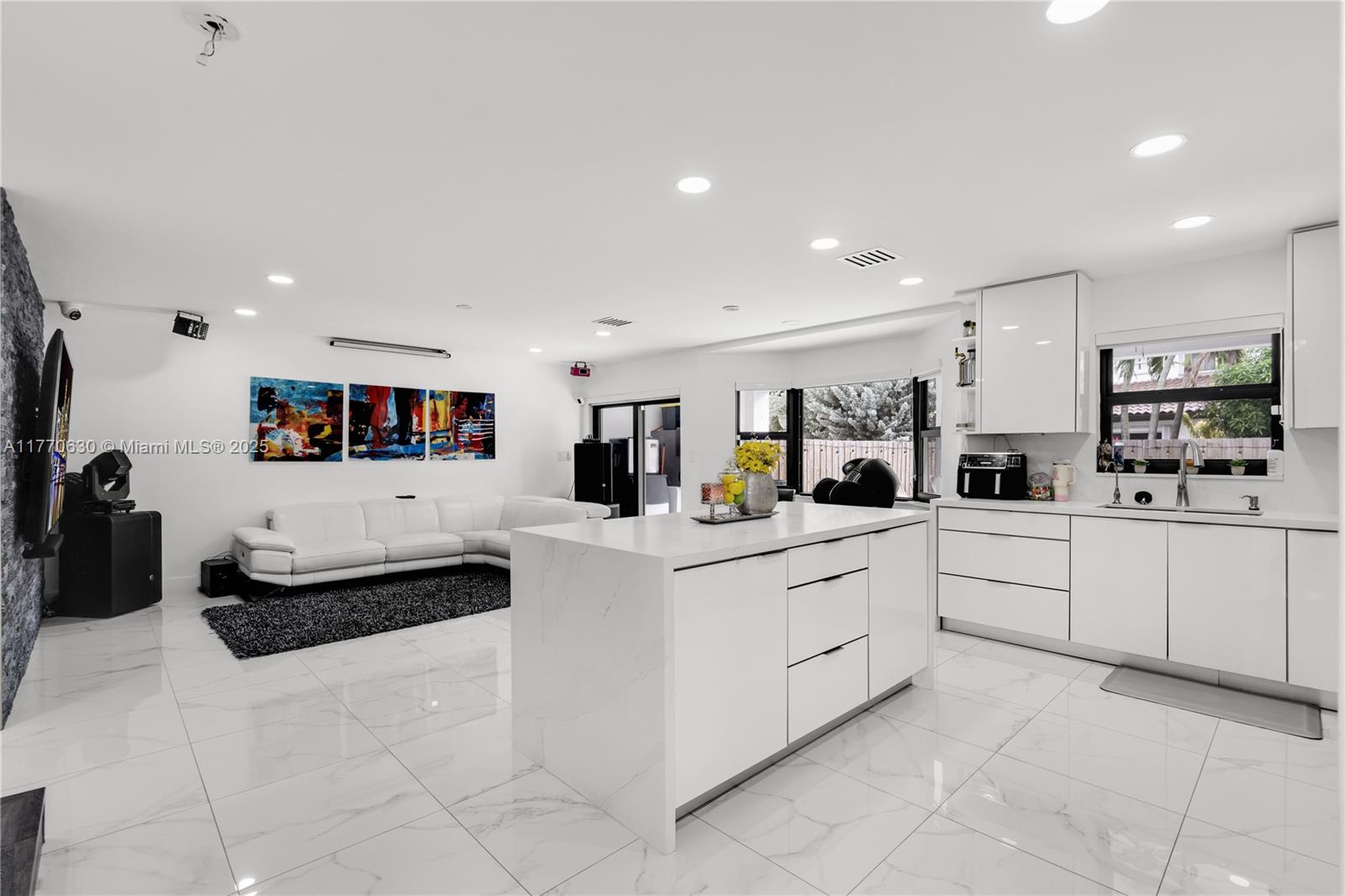 HIGHLANDS AT KENDALL 1ST - Residential