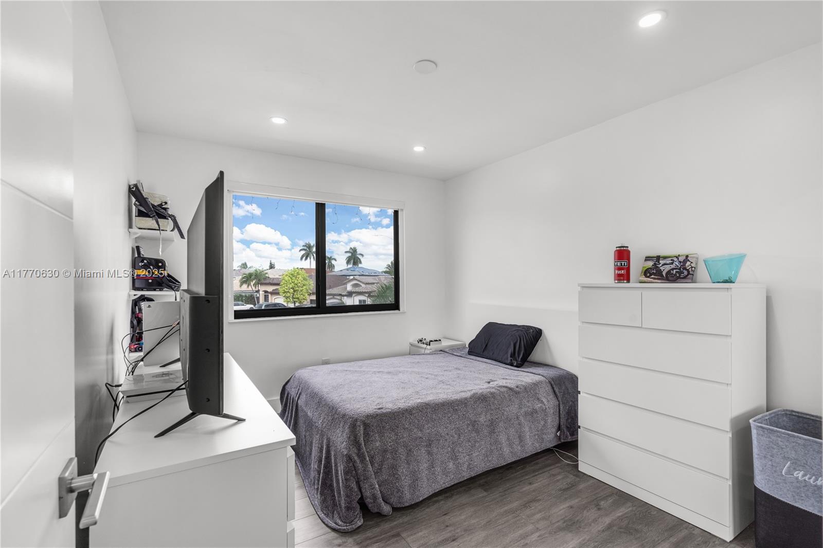 HIGHLANDS AT KENDALL 1ST - Residential
