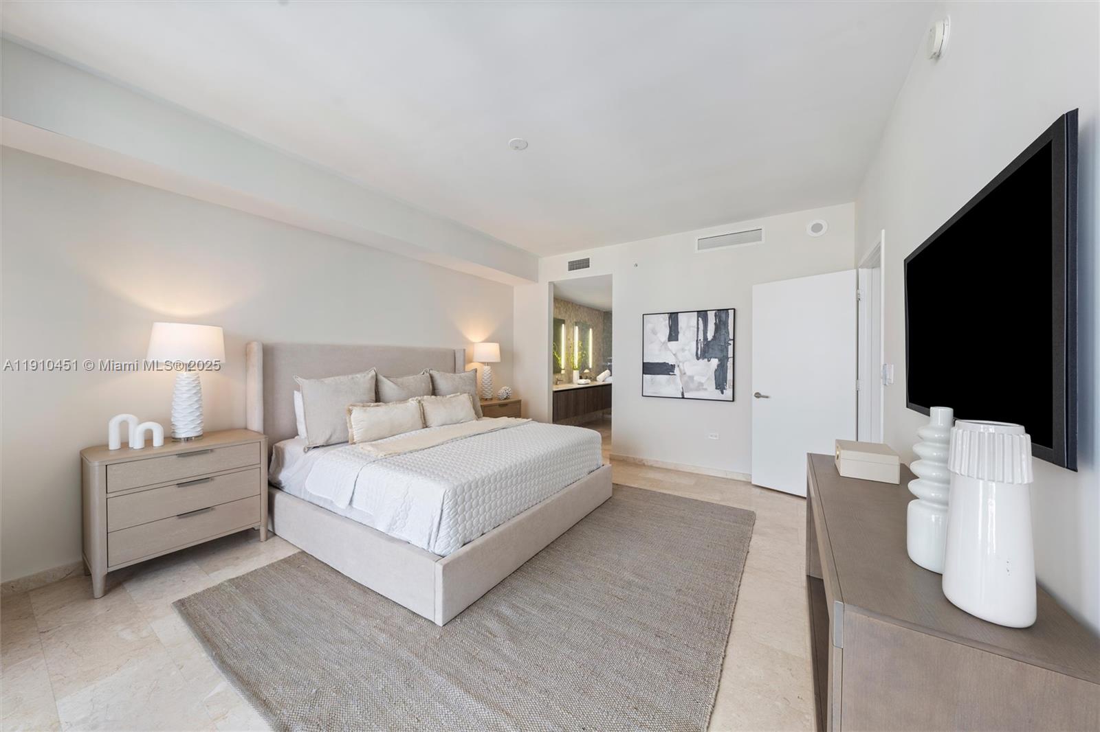 RISE CONDO - Residential