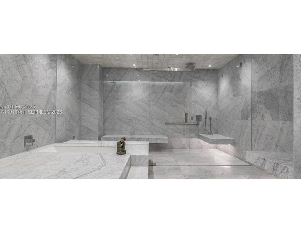 RISE CONDO - Residential