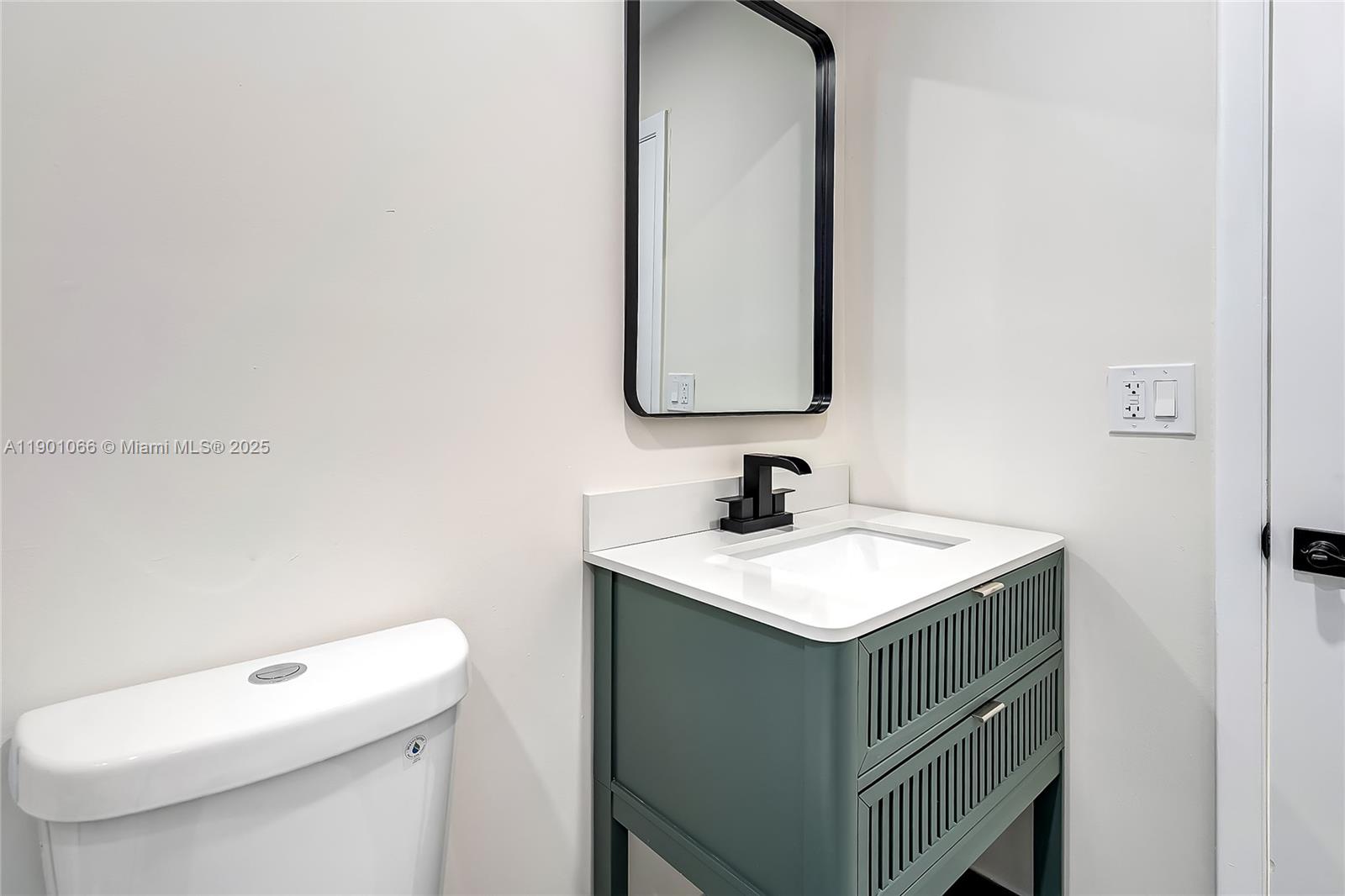 CORAL SPRINGS COUNTRY CLU - Residential Lease