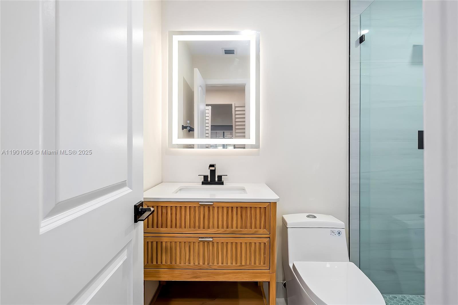 CORAL SPRINGS COUNTRY CLU - Residential Lease