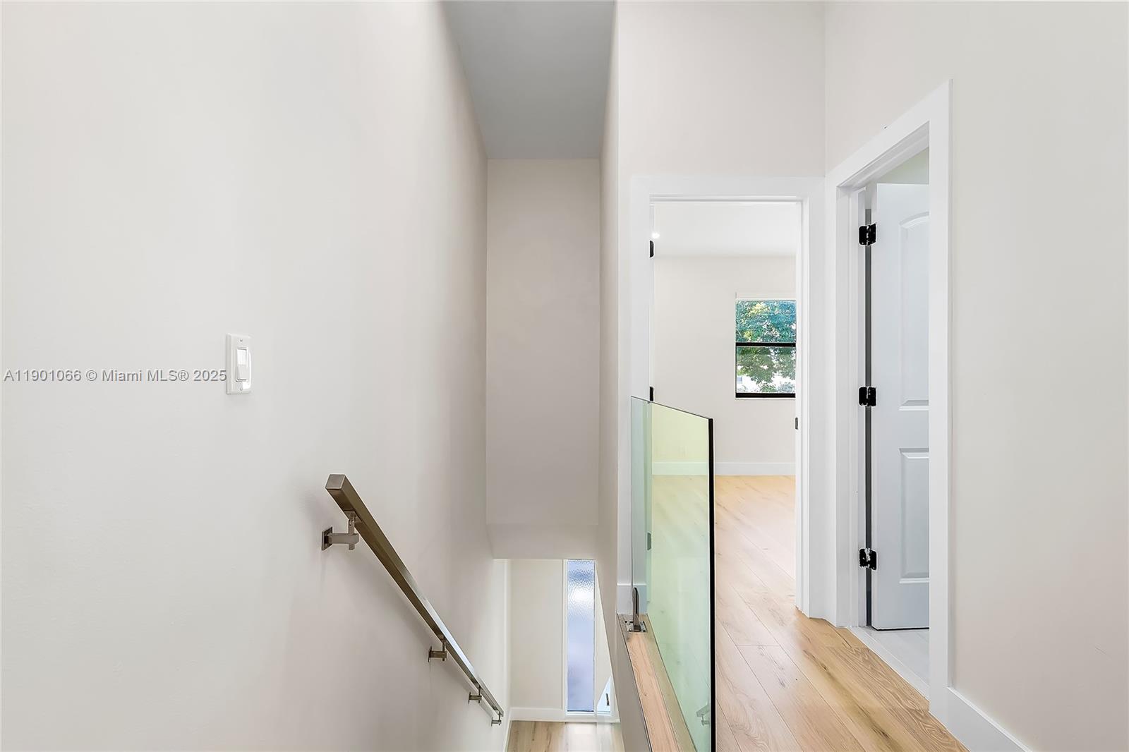 CORAL SPRINGS COUNTRY CLU - Residential Lease