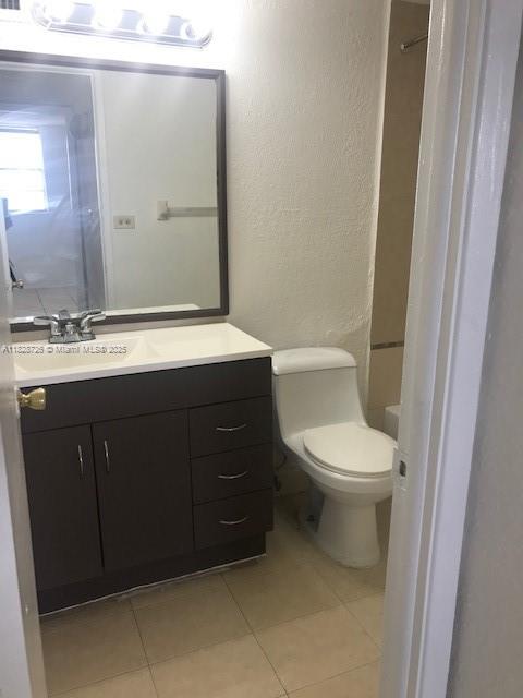 4550 NW 9th St 908E