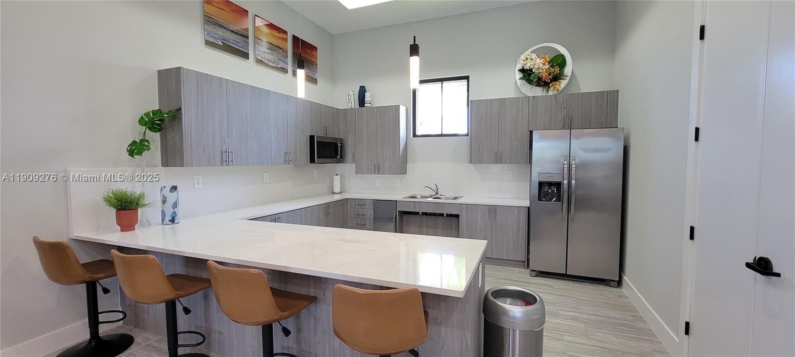 PINE VISTA - Residential Lease