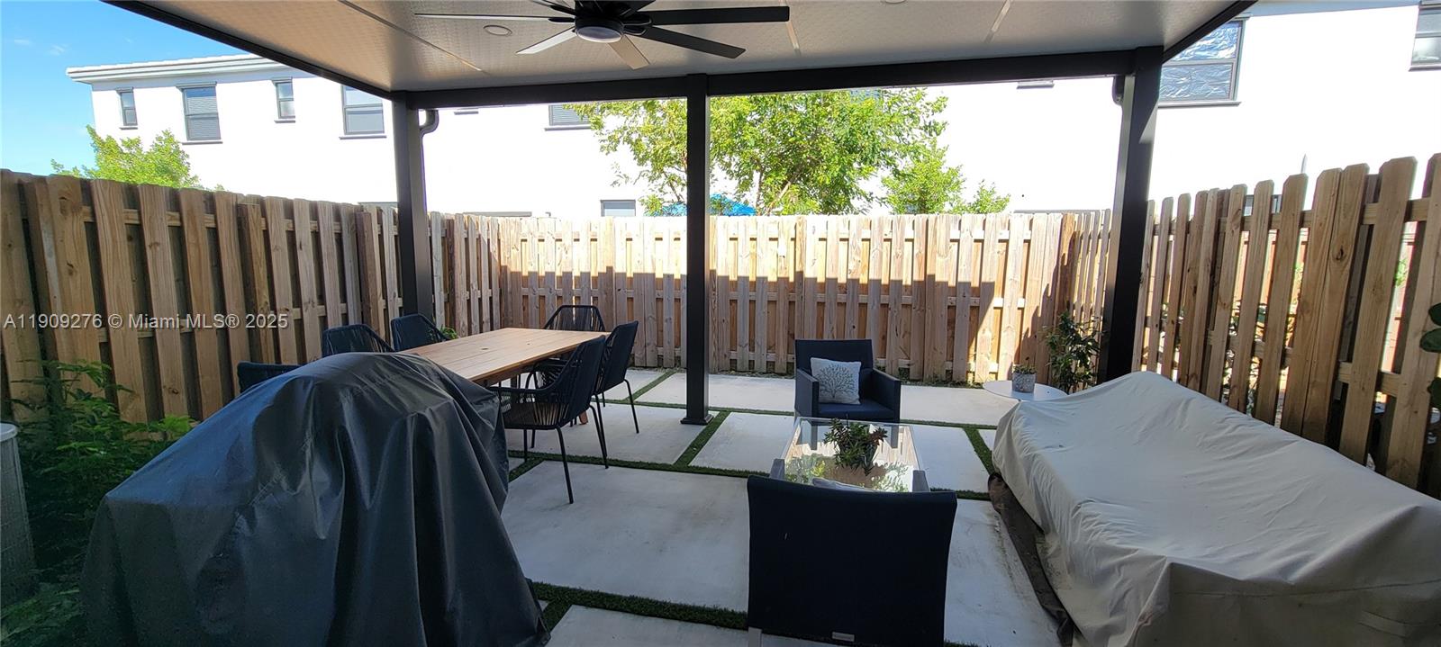 PINE VISTA - Residential Lease