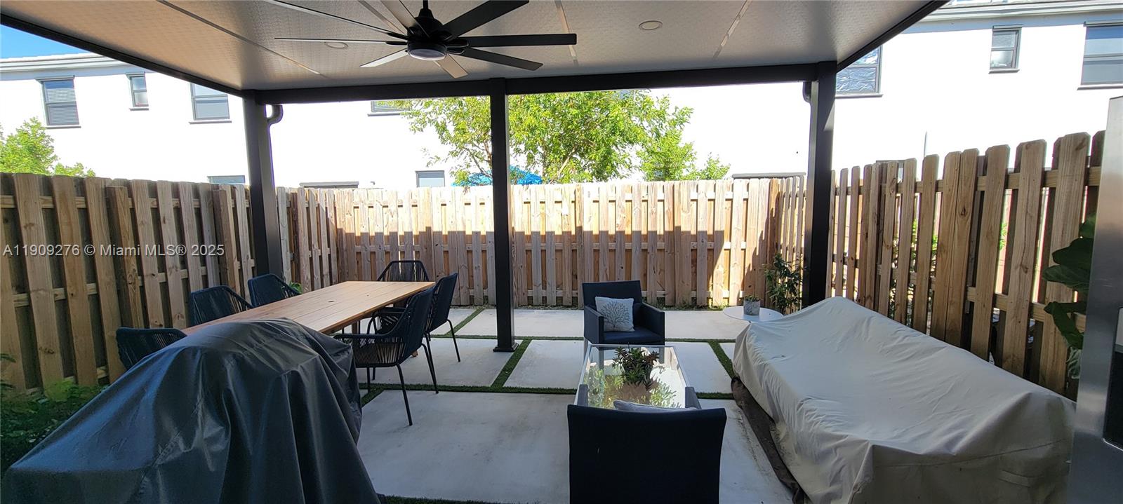 PINE VISTA - Residential Lease